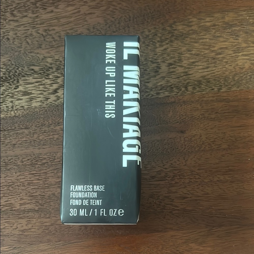 IL MAKIAGE Woke Up Like This Foundation